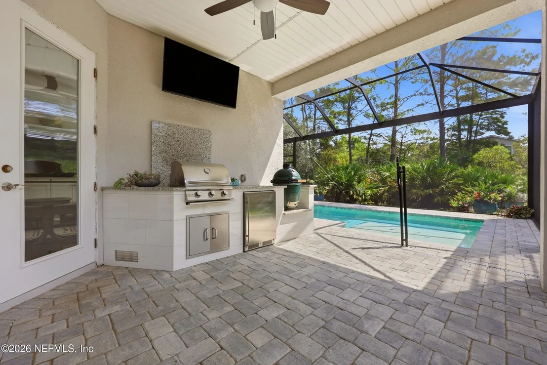 Photo of 383 MEDIO Drive