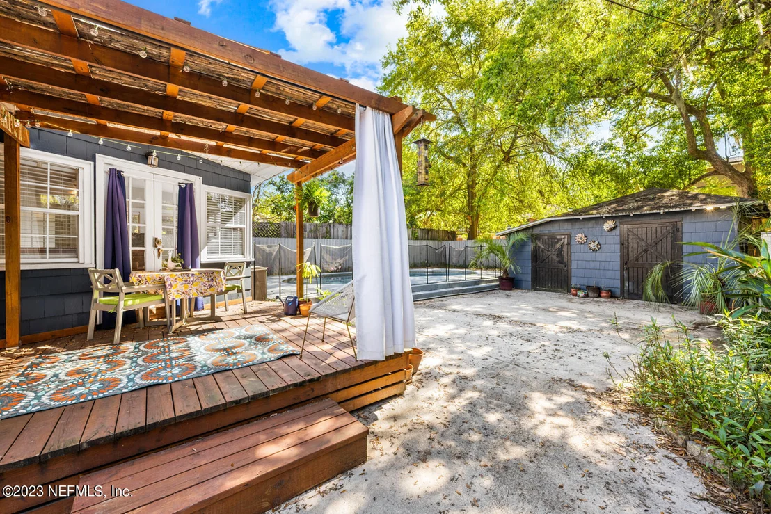 Photo of 3668 RIVERSIDE Avenue
