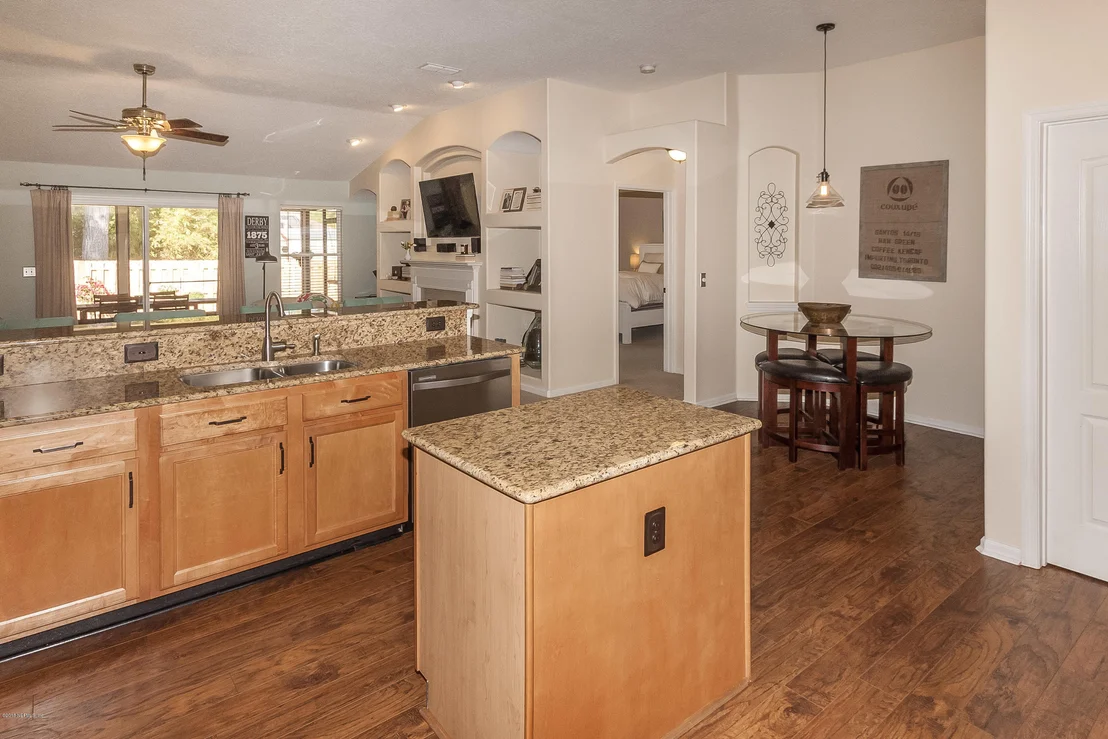Photo of 1546 BAY HARBOR Drive