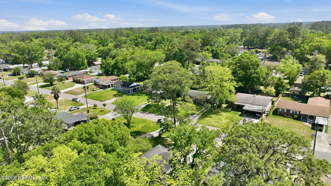 Photo of 5359 ROYCE Avenue