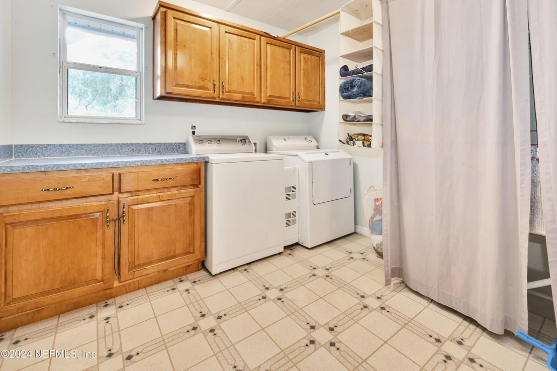 Photo of 334 N COUNTY ROAD 315