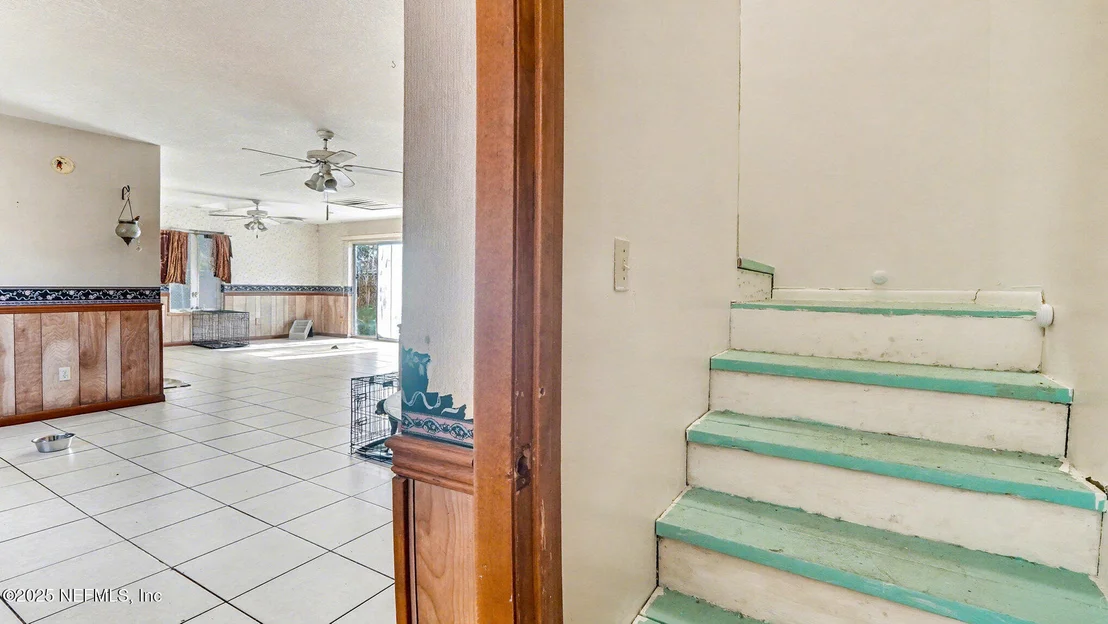 Photo of 130 LAKEVIEW Way