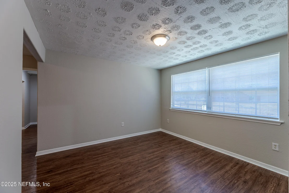 Photo of 9049 NORFOLK Boulevard