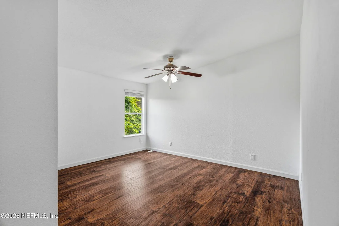 Photo of 2775 LIGHTNING Way