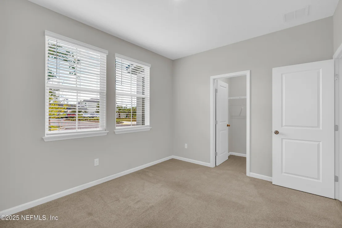 Photo of 575 BUTTONWOOD Loop