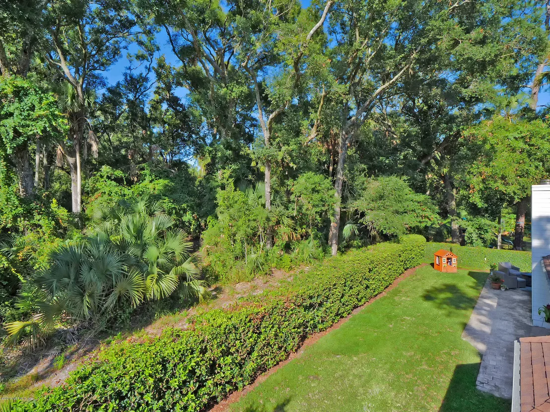 Photo of 235 OCEANFOREST Drive N