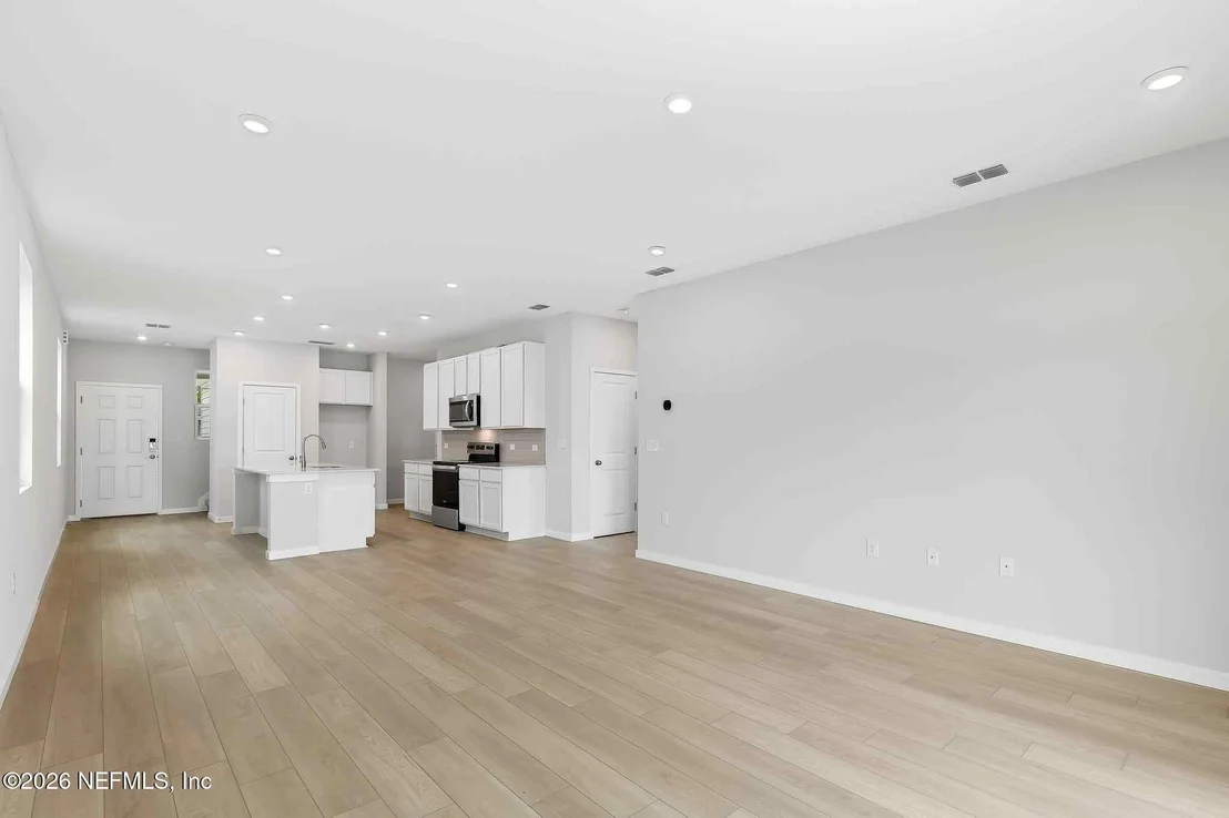 Photo of 14840 MACADEMIA Lane