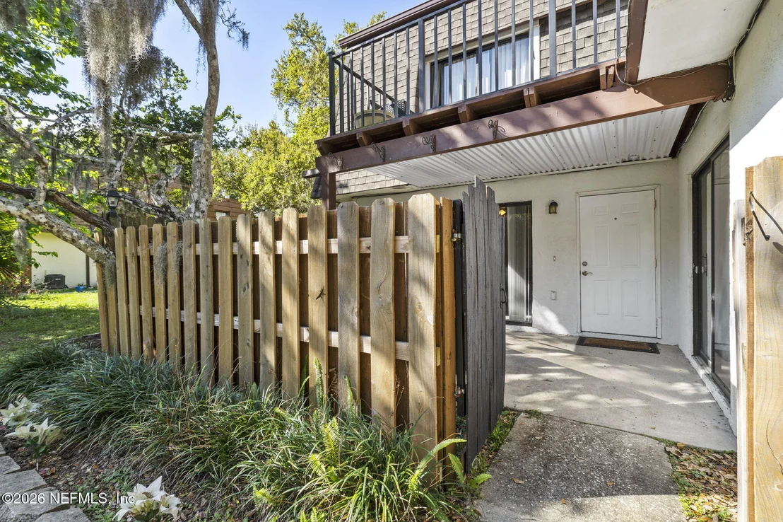 Photo of 69 SPRINGWOOD Square