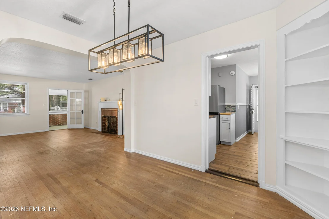 Photo of 1603 PARRISH Place