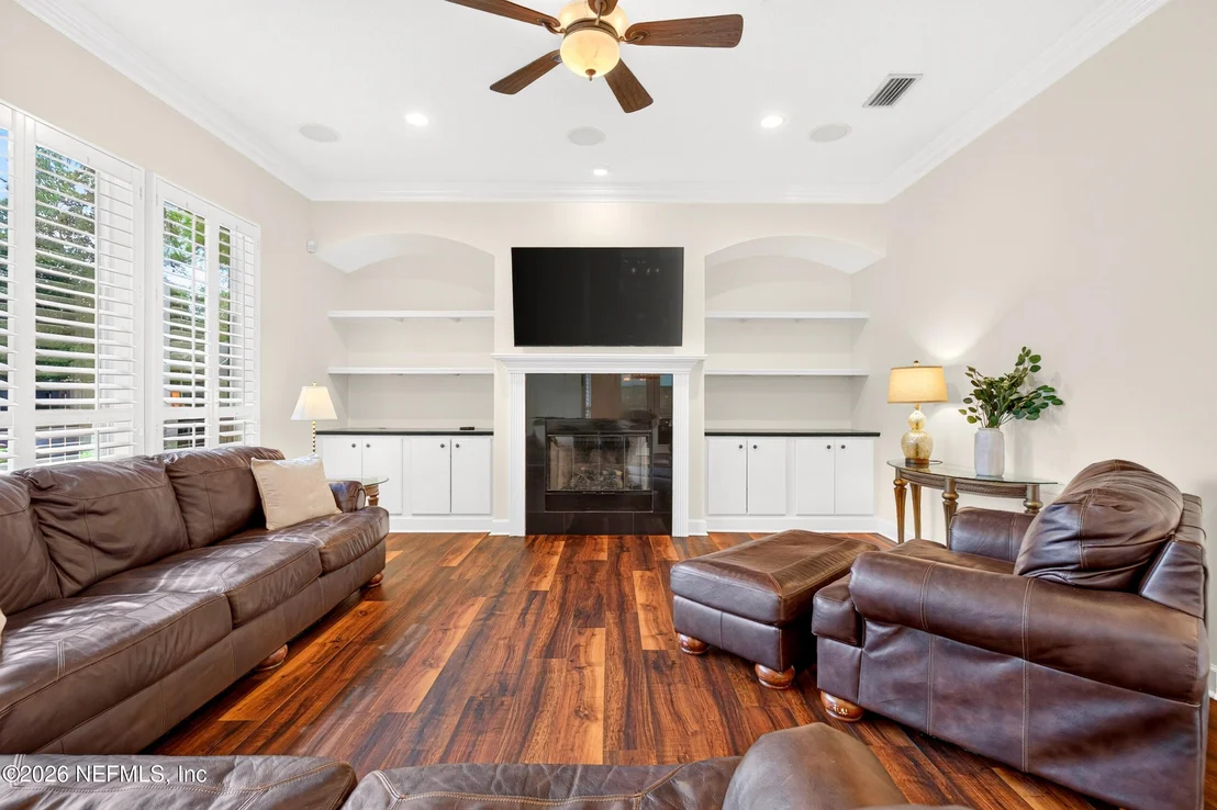 Photo of 1641 MARGARETS WALK Road