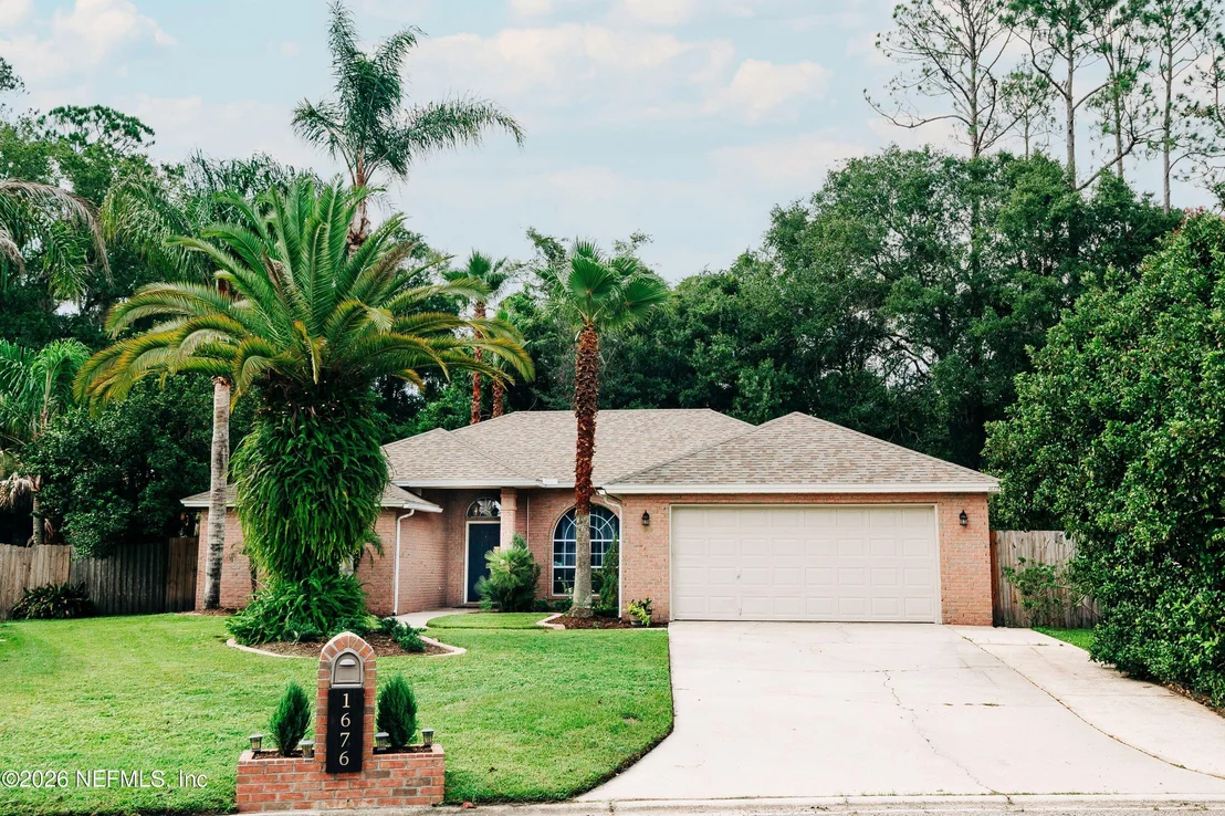 Photo of 1676 GLEN LAUREL Drive