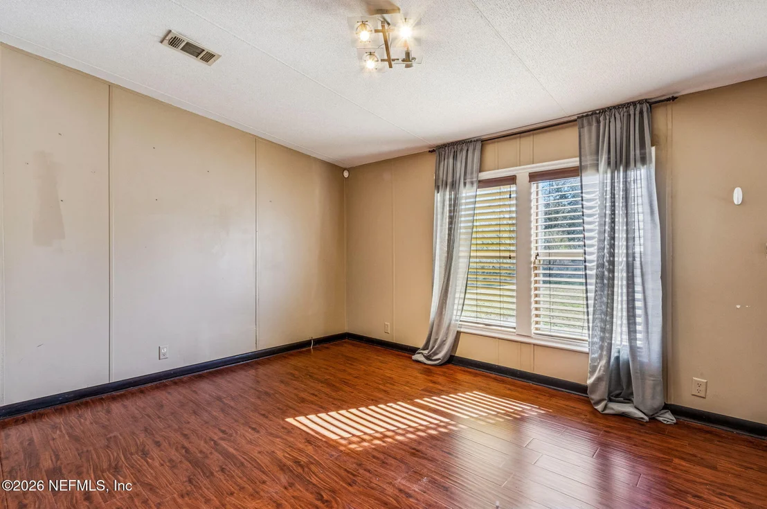Photo of 8080 PLUMMER Road