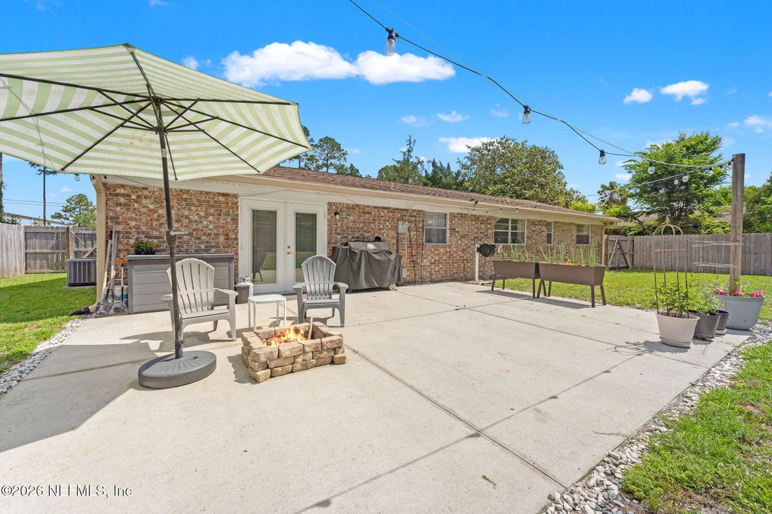 Photo of 1661 BARTLETT Avenue