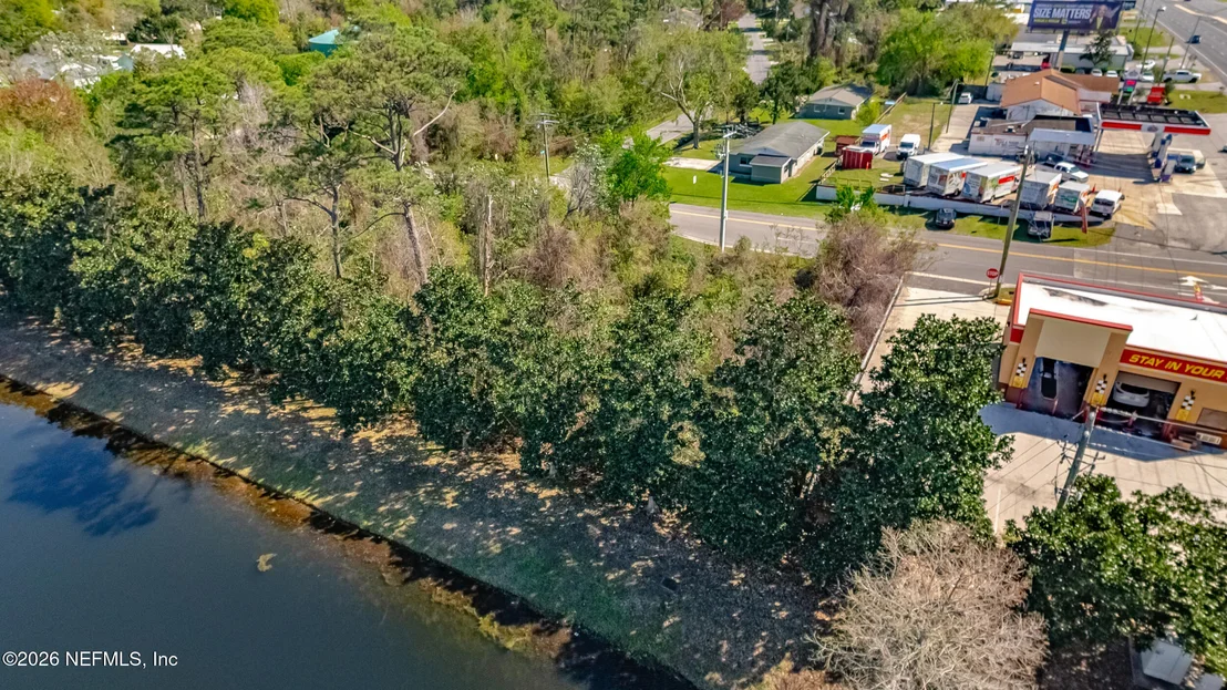 Photo of 201 SHORE Drive