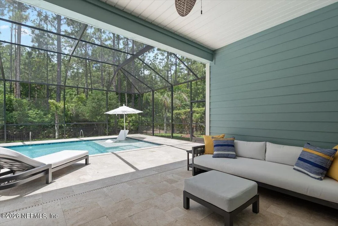Photo of 472 GLORIETA Drive