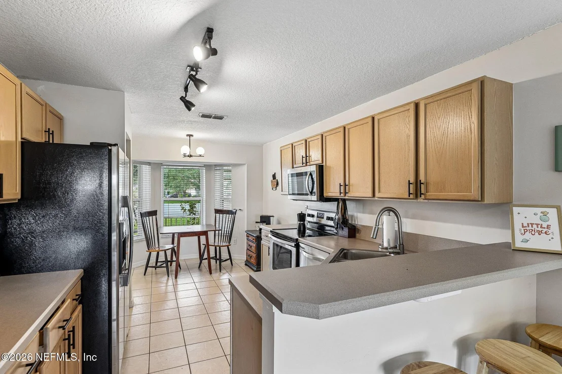 Photo of 305 ELEUTHERA Court