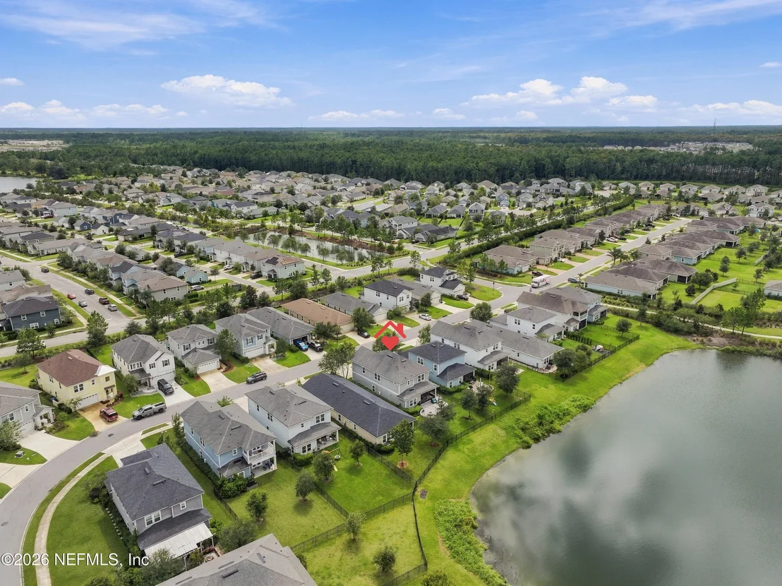 Photo of 324 FERNDALE Way