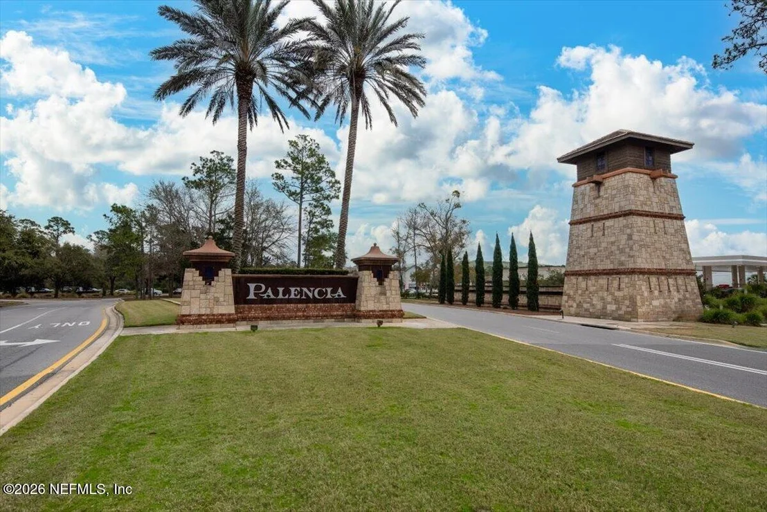 Photo of 472 GLORIETA Drive