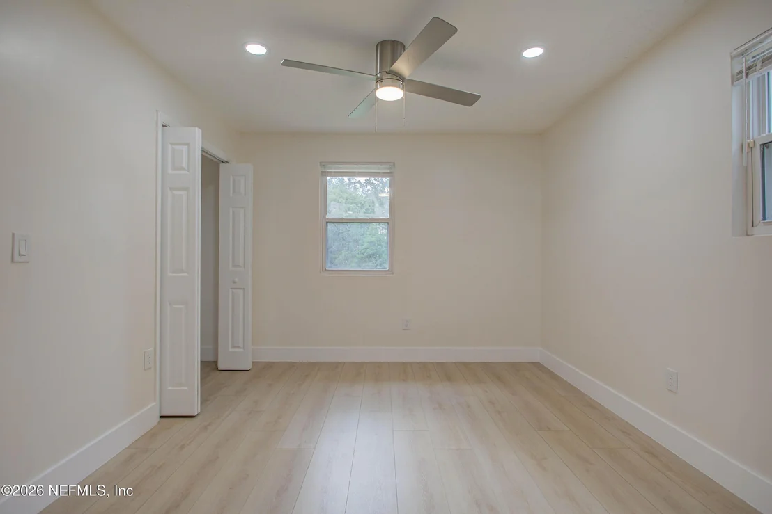 Photo of 1623 WEST Road