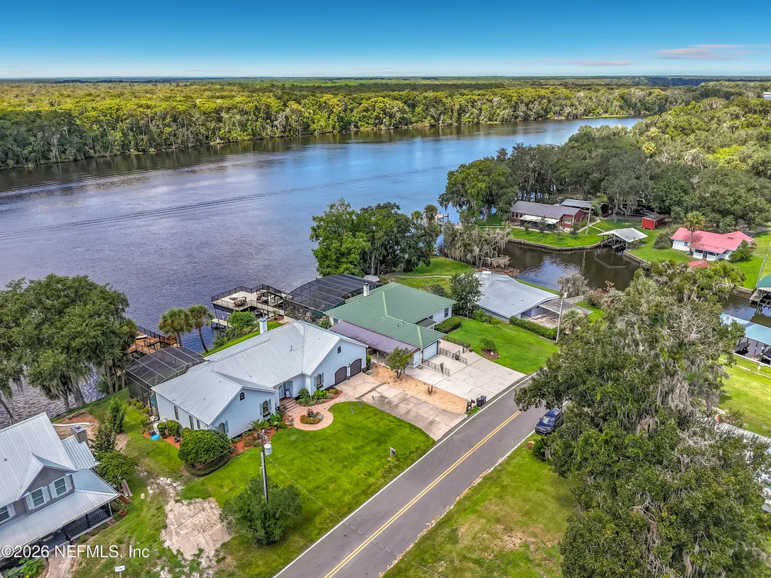 Photo of 129 RIVER Road