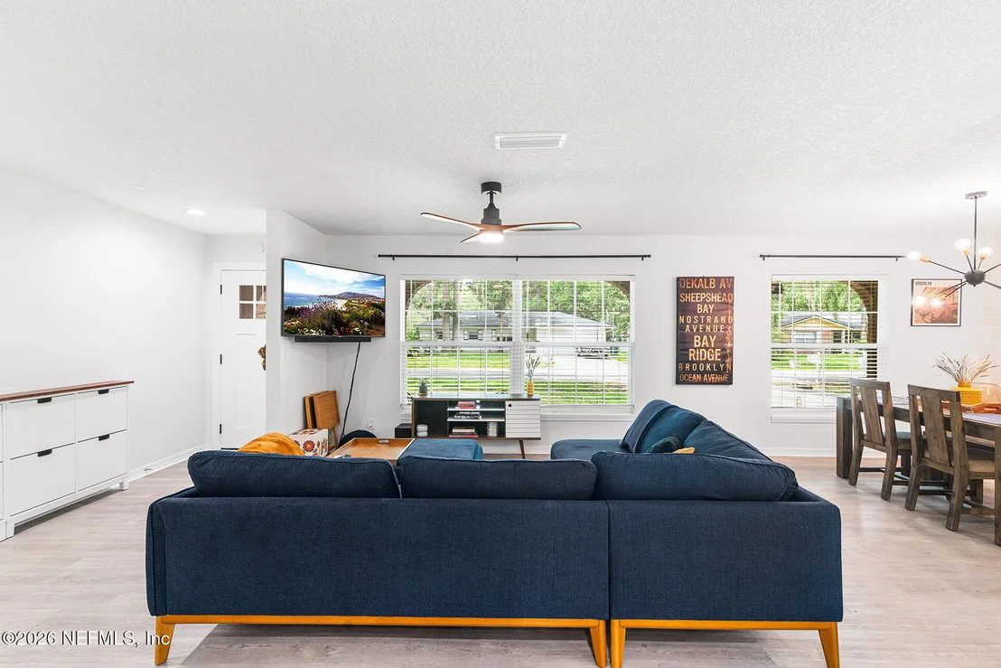 Photo of 12995 MANDARIN POINT Lane