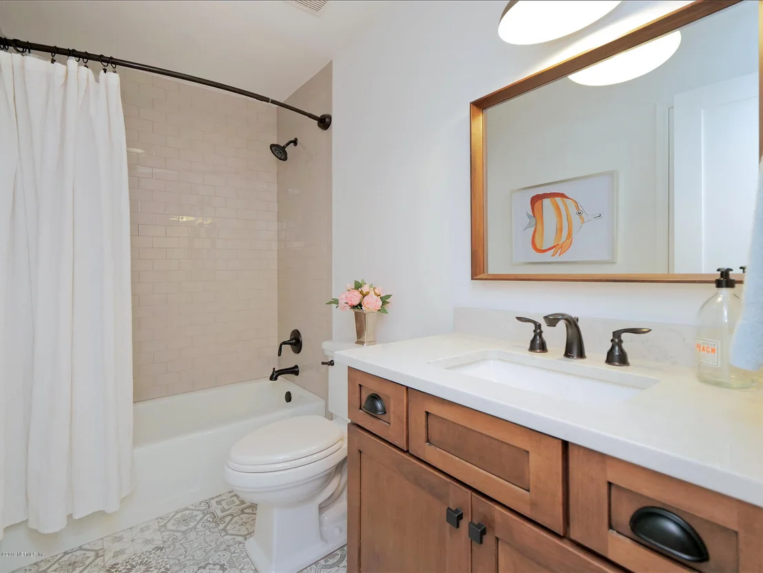 Photo of 235 OCEANFOREST Drive N
