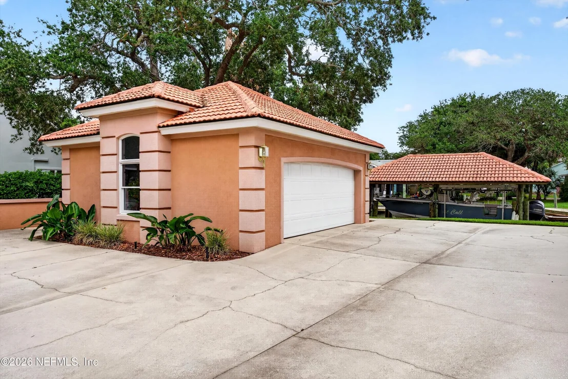 Photo of 6357 PUTNAM Street