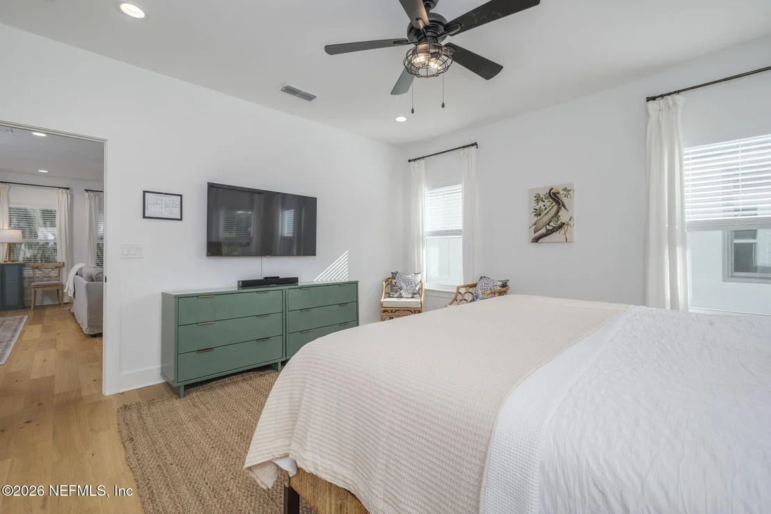 Photo of 38 MAGNOLIA Avenue