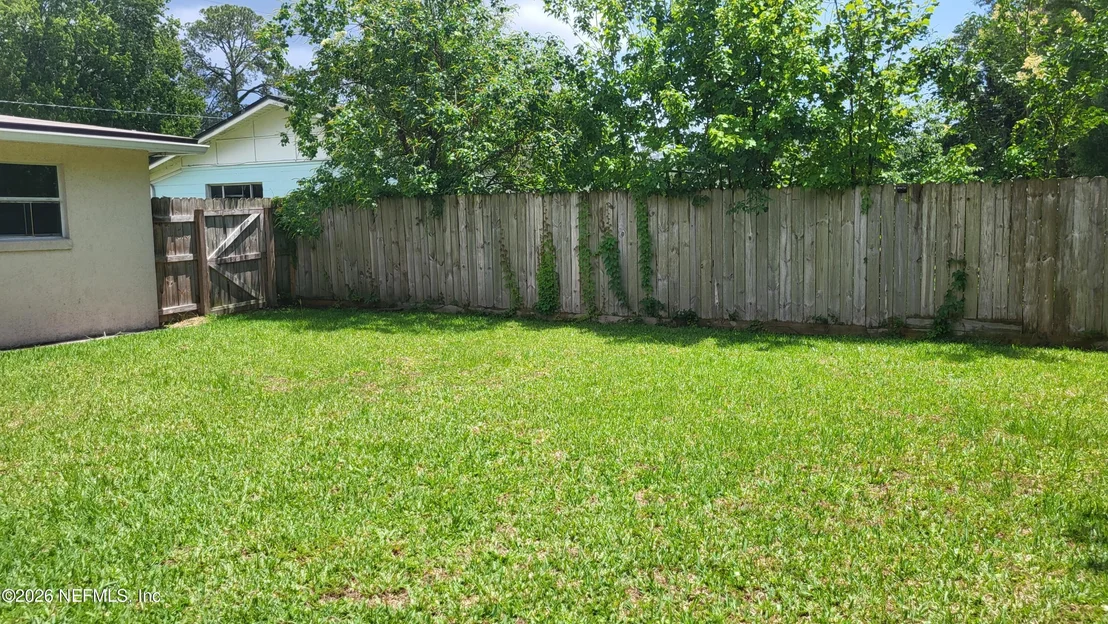 Photo of 2222 SHULL Drive