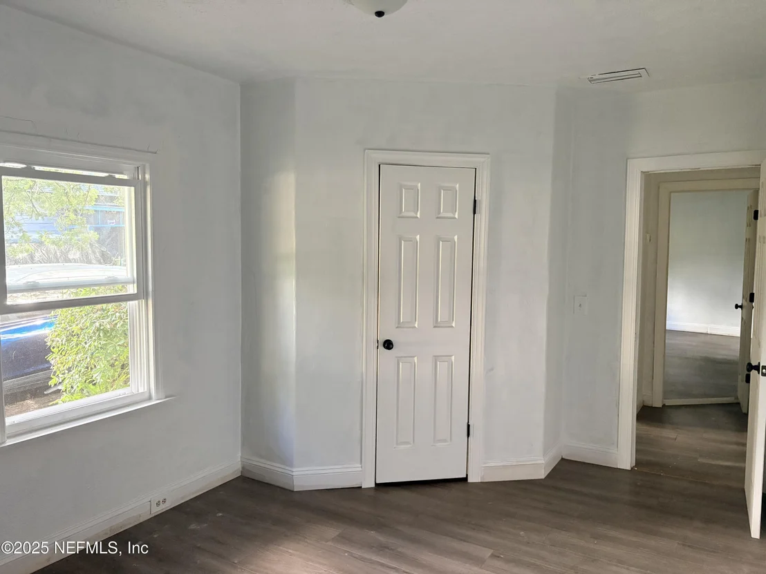 Photo of 1630 STEELE Street
