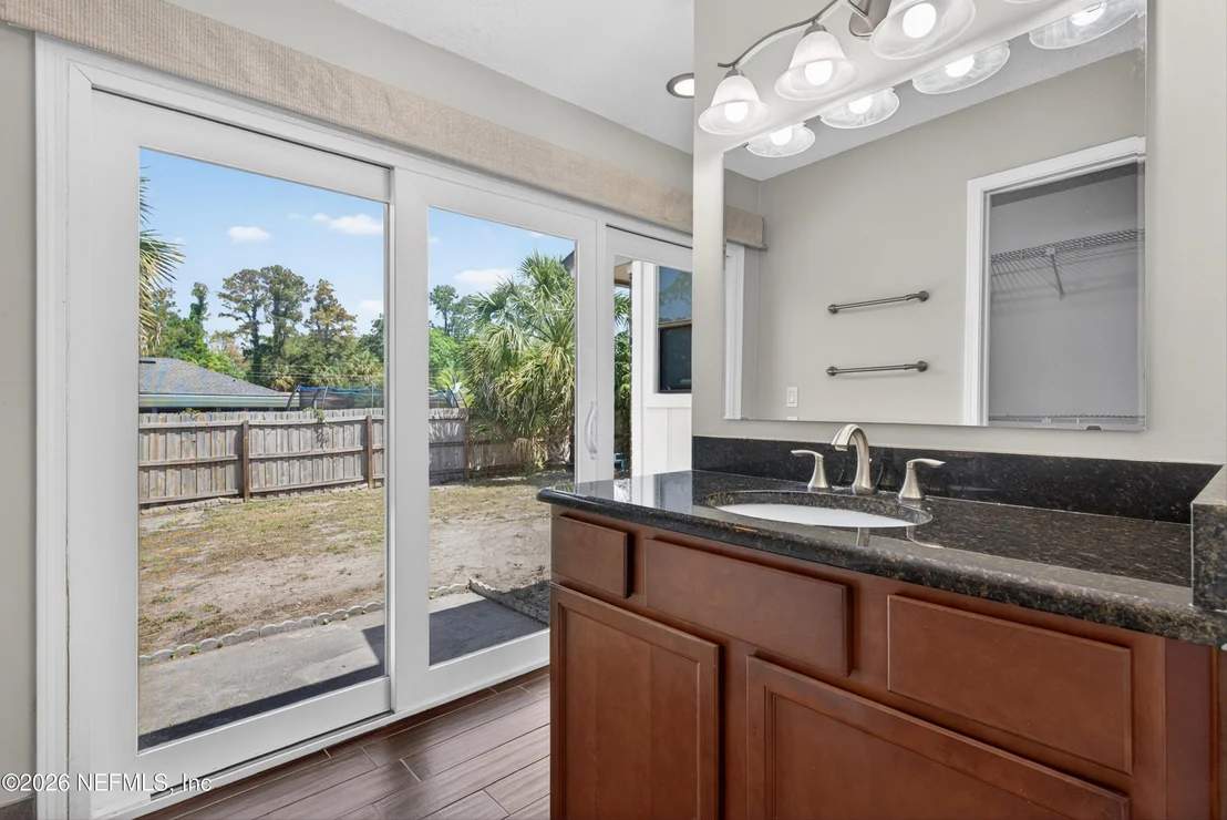 Photo of 5353 RIVERTON Road