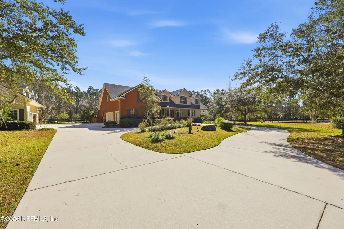 Photo of 418 TRIPLE CROWN Lane