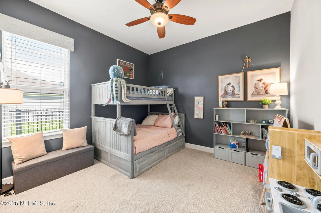 Photo of 681 GLENNEYRE Circle
