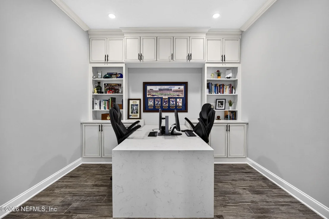 Photo of 215 FRESHWATER Drive
