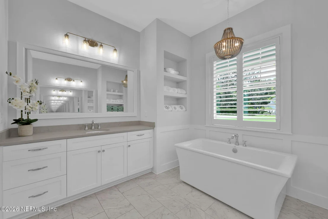 Photo of 237 FELLS Cove