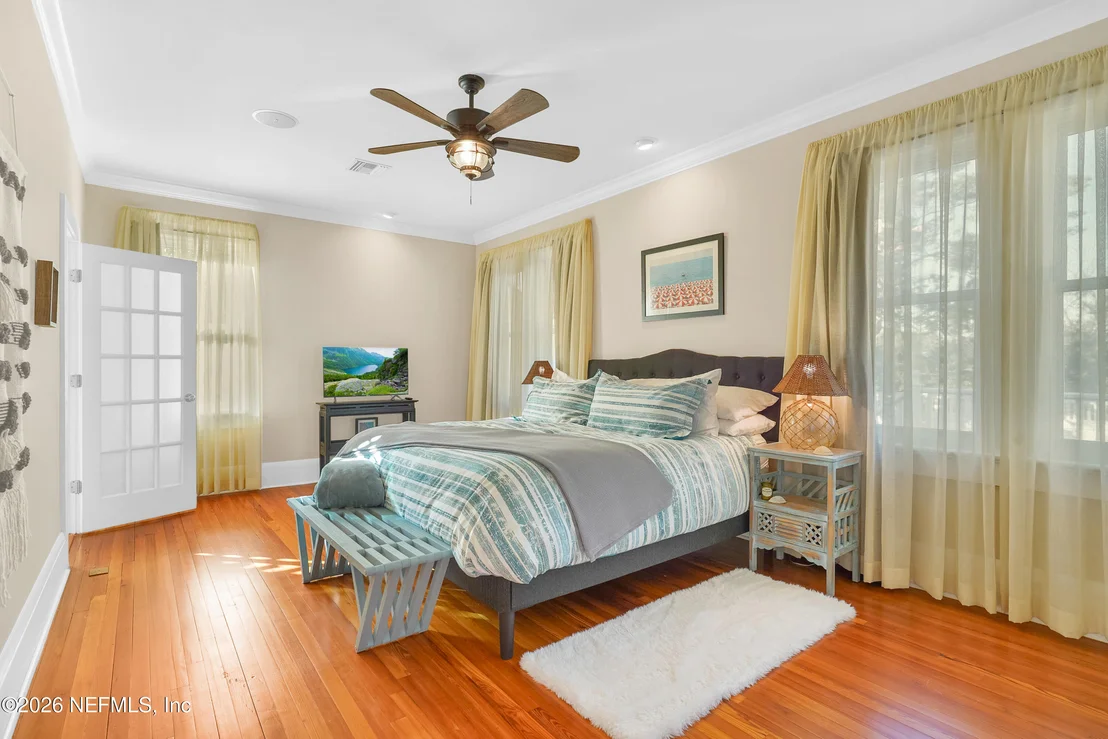 Photo of 28 E PARK Avenue