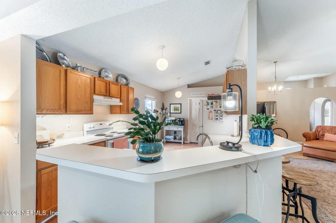Photo of 2274 PEERLESS Lane W