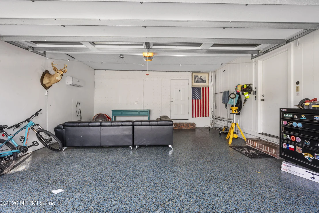 Photo of 4703 QUEEN Lane