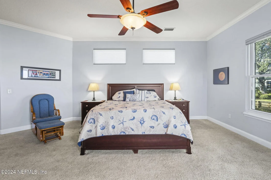Photo of 487 CREIGHTON Road