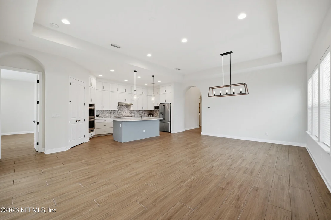 Photo of 307 PARKBLUFF Circle
