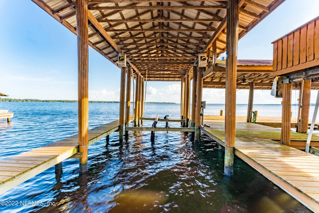Photo of 8289 COLEE COVE Road