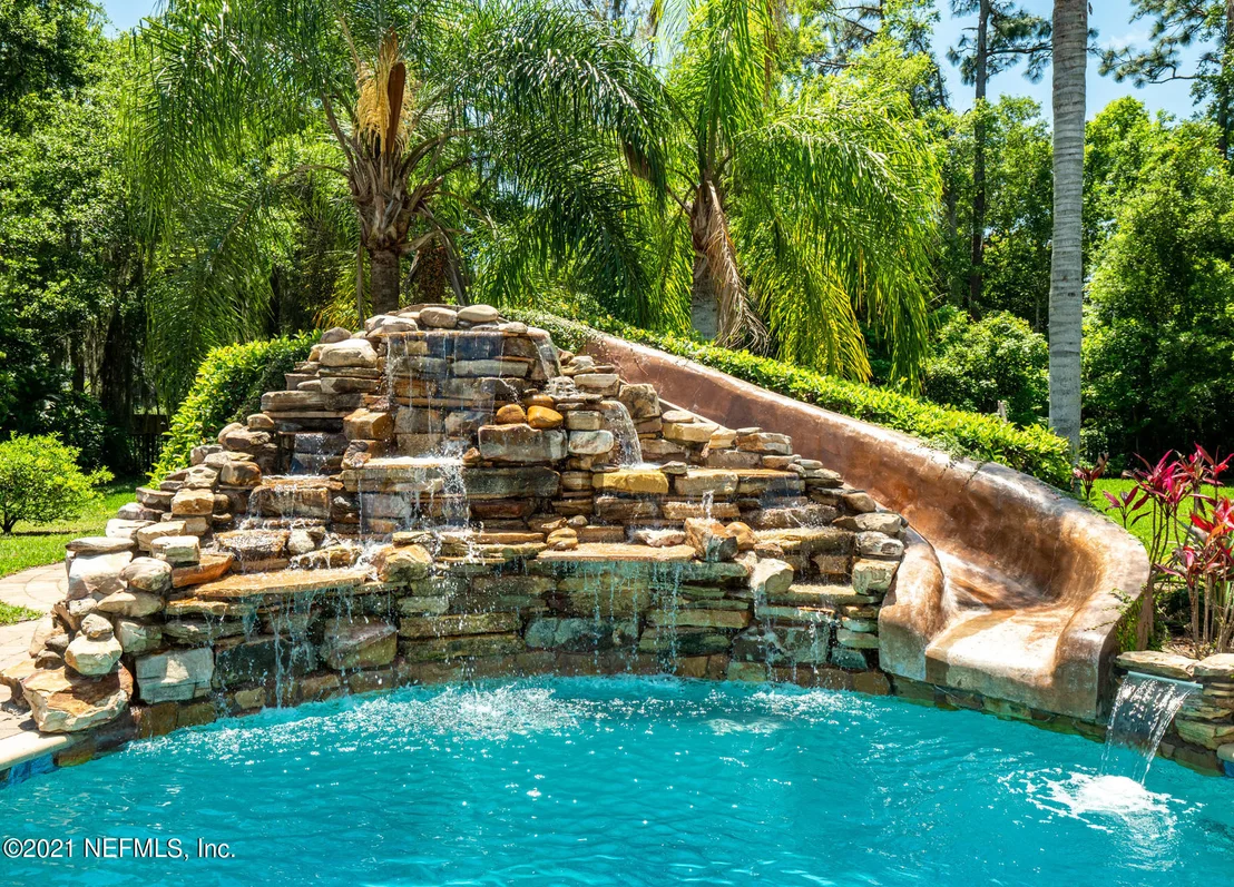Photo of 349 SUMMERSET Drive