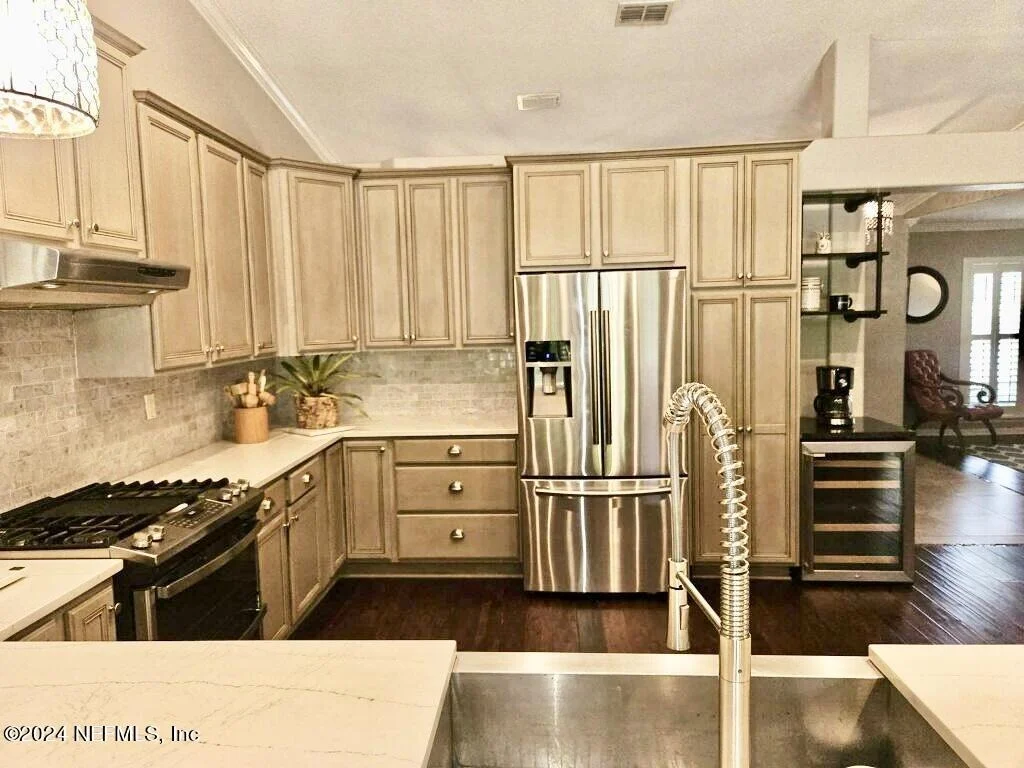 Photo of 1102 GARRISON Drive