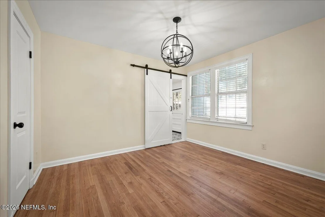 Photo of 1639 PARRISH Place