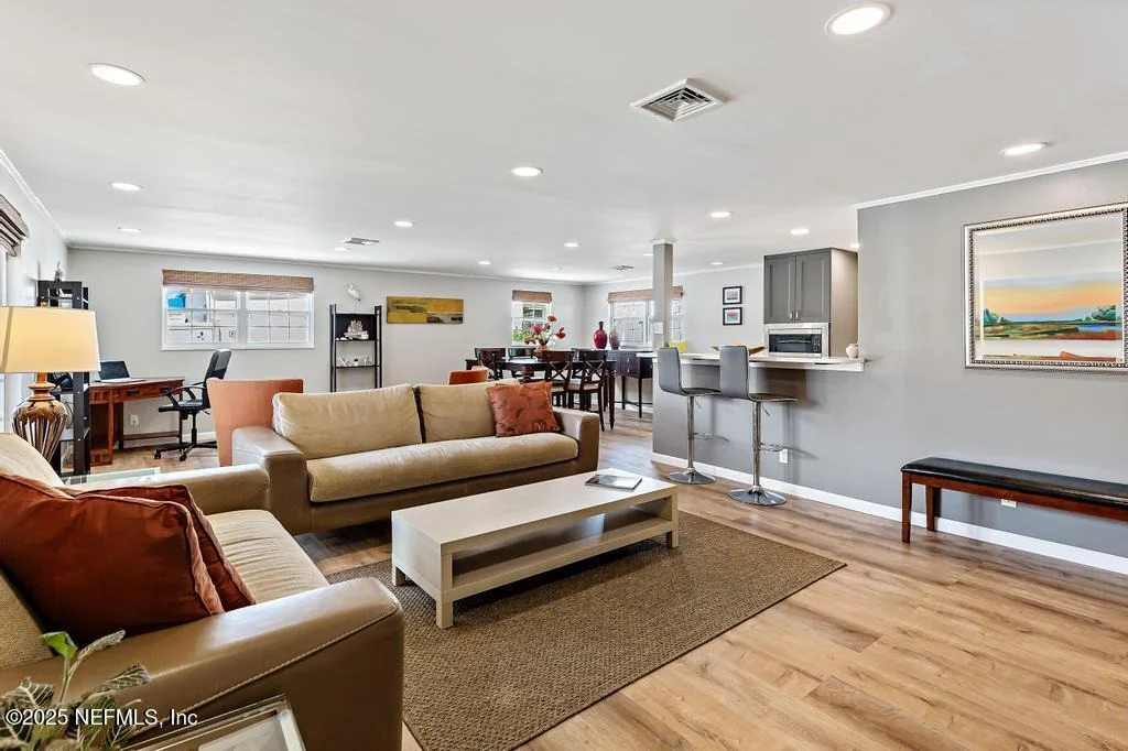 Photo of 4 NELMAR Avenue