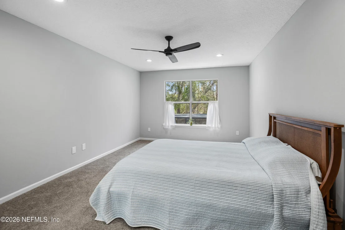 Photo of 221 CACIQUE Drive