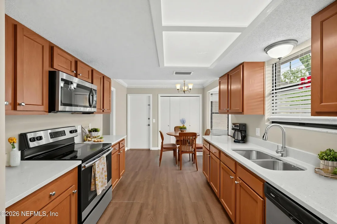 Photo of 977 SANDSTONE Drive
