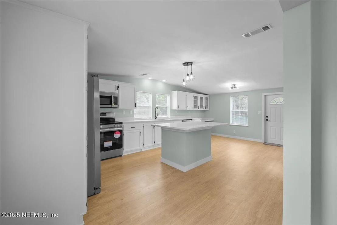 Photo of 725 KITTY Avenue