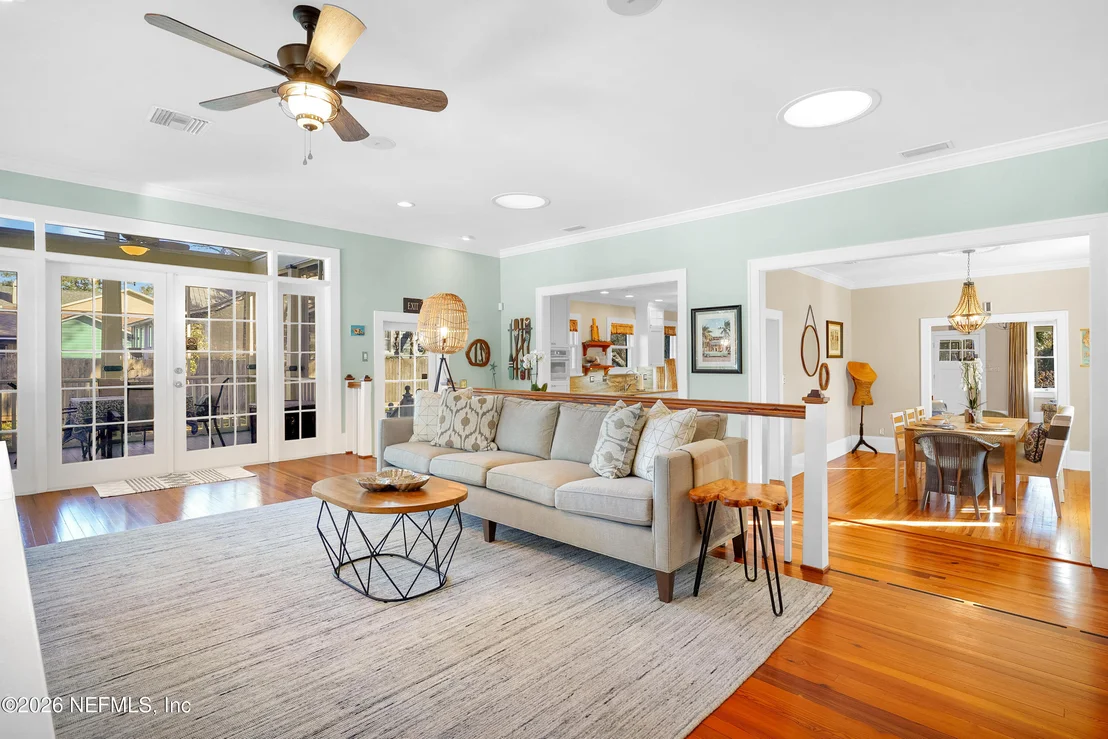 Photo of 28 E PARK Avenue
