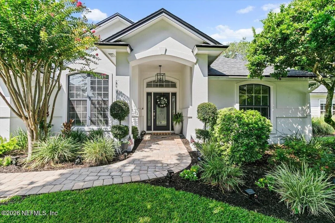 Photo of 525 SUNSET Drive